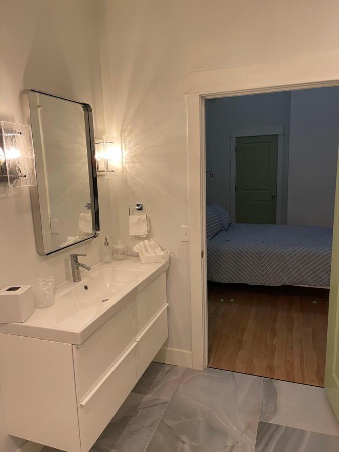 Apartment Lou-city Penthouse Suite! Savor Life With Hollyhock *