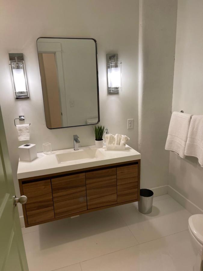 Apartment Lou-city Penthouse Suite! Savor Life With Hollyhock Louisville